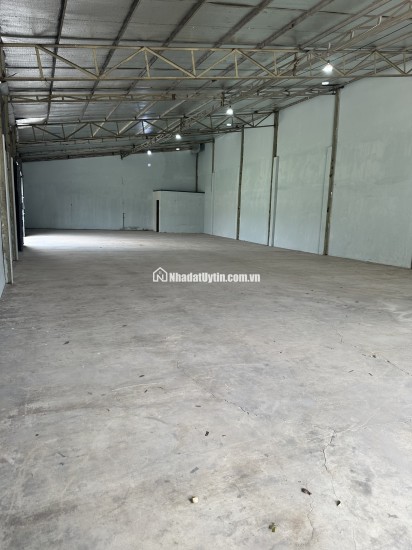 CHO THUÊ KHO / XƯỞNG ĐẸP 250M2 – P.BÌNH TRỊ ĐÔNG, BÌNH TÂN, TP.HCM. Lh:0903900638.